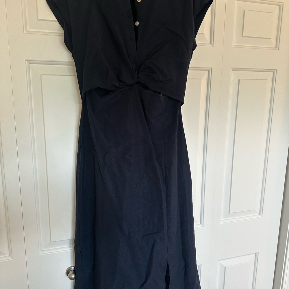 Old Navy Linen Blue Buttoned Tie Front Midi Dress